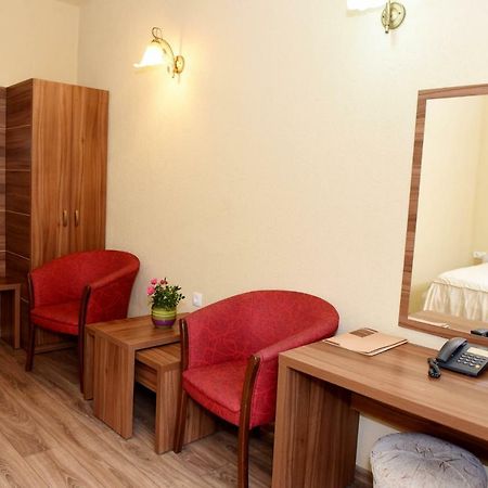בראשוב Hotel Gema מראה חיצוני תמונה