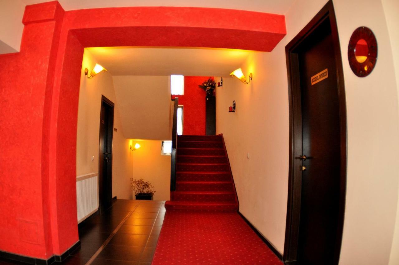 בראשוב Hotel Gema מראה חיצוני תמונה