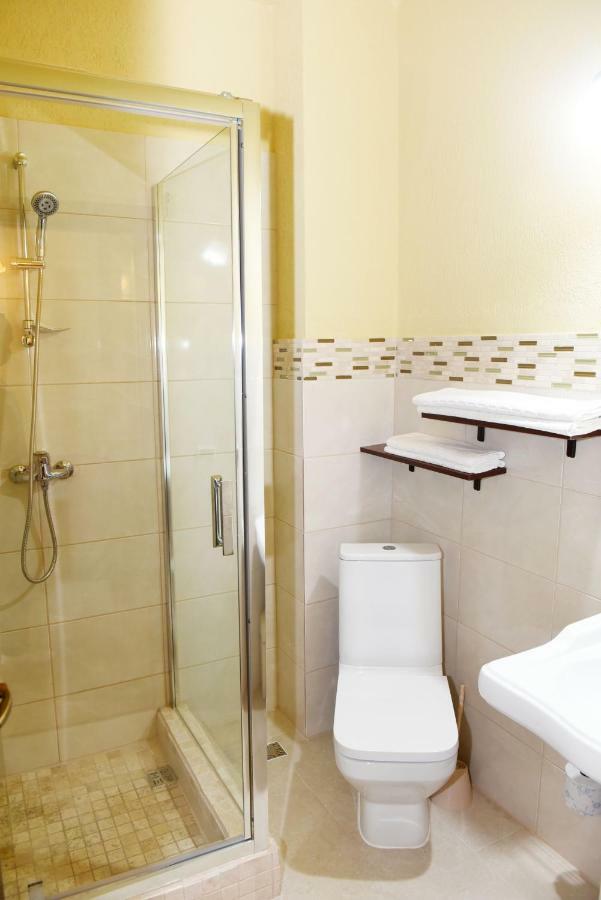 בראשוב Hotel Gema מראה חיצוני תמונה